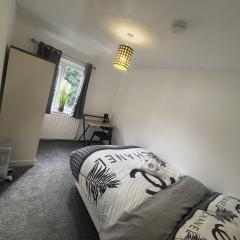 Cosy Charming room in big house