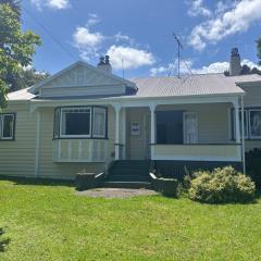 Kowhai Cottage