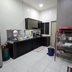 Mem's Homestay Haziiq Jaya