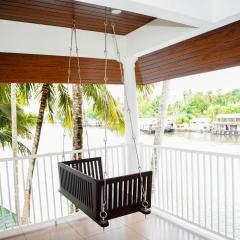 Manthra lake view homestay