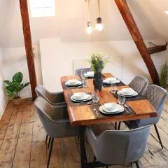 charmantes Apartment mit voll ausgestatteter Küche, Kingsize-Betten, Billard & Tischkicker
