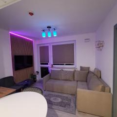Warsaw Smart Apartment with Parking