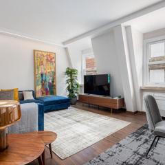 City Center Apt with Elevator Your Office inLisbon