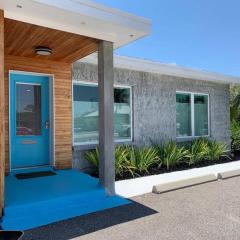 Full Duplex Home - Great for Extended Families or Couples Retreat