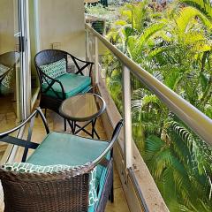 Maui Banyan T-305A