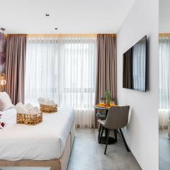 Fly Room - S4 - MPolo