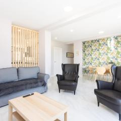 Home2Book Spacious Apt Harbour Views, Santa Cruz