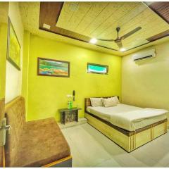 Hotel Pragati Heights