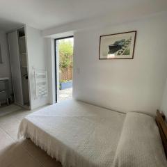 Studio - LA ROCHELLE LR180-059B