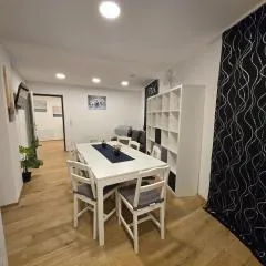 Aldrans Apartment with 3 bedrooms