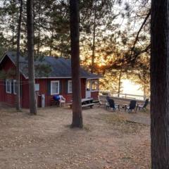 Lake Breeze Loons Landing Resort Cabin 4