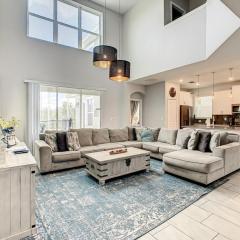Luxury 5BR Near Disney | Pool & Golf Retreat