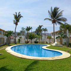 Casa en condominio 2R alberca compartida