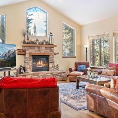 Dreamy 6 BR with Hot Tub Walk to Goose Pasture Tarn