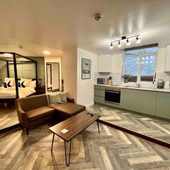 Stylish Studio Apartment on Torquay Harbourside!