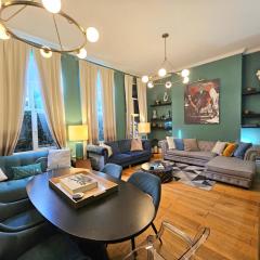 Stunning Hyde Park Home, Ground Floor Maisonette, Duplex, near Tube Metro Stations