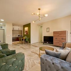 TERRA Modern Designer Apartment just 4 Minutes from the Beach