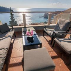 87 Stairs Apartments