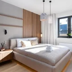 Cracow Superior Apartment by BookingHost