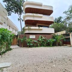 Charming boutique condo jungle views private pool