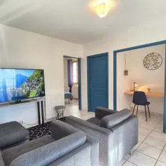 Gîte de la Tride 2 avec terrasse proche du centre
