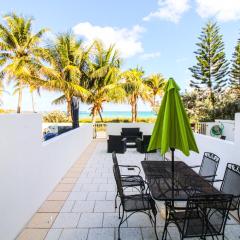 Castle Th16 Beachfront Townhouse with private patio, direct beach access, pool, tennis & free parking!