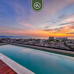 Corner 2 BR Condo - Rooftop Pool with Oceanview