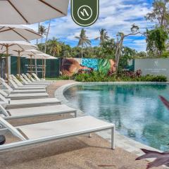 Luxury 2 BR Condo Near Beaches - Pools - Gym