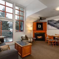 Village Penthouse w Views Pool and Hot Tub