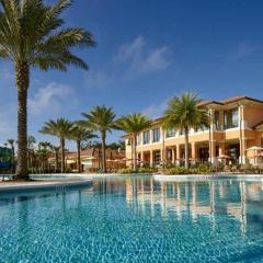 Spacious Regal Oaks Retreat - Steps to the Pool