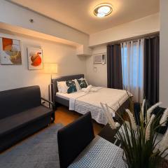 Cozy Condo in Ermita Manila near St Lukes Medical Center and US Embassy
