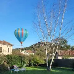 La jolie Vue et La Maison de la Tour- Cordes-sur-Ciel