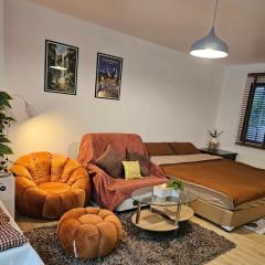 Comfy Stay in Hillside Nimman