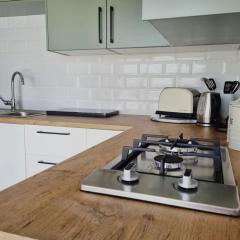 Studio 98 - 300m from cliff path