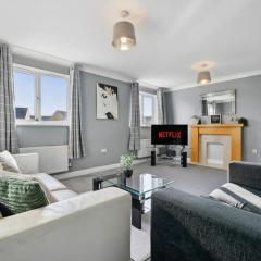 Hampton - 5 beds, 2 bathroom, Garden, Free Parking