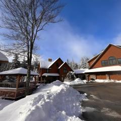 Slopeside Estate Luxurious Home on Great Eastern - Ski On Ski Off, Hot Tub, Private Shuttle