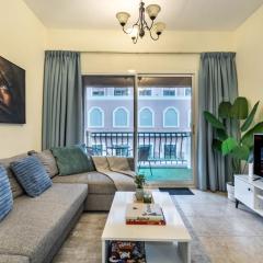 Spacious 1-BR Opposite Mall with Huge Pool & Gym