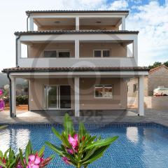 Beautiful Home In Banj With Wifi
