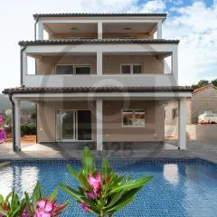 Beautiful Home In Banj With Wifi