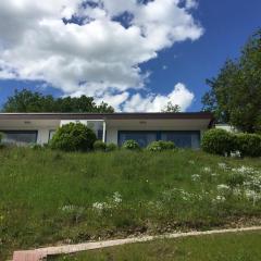 Idyllisch Wohnen im Weserbergland - Bungalow mit phantastischer Aussicht für 4 Personen