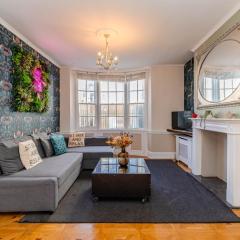 Spacious 5-Bedroom Home with Patio in the Heart of Kemptown
