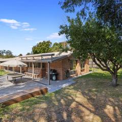 Surf Side Veronica - WiFi & Netflix