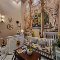 Saigon By Night Luxury Hotel