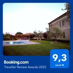 Il Casale degli Ulivi - Agriturismo - TENIMENTI LEONE