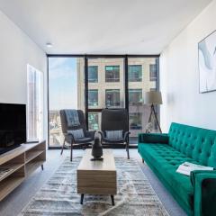 Modern Nomads Trendy 2BR Melbourne Central Skyline Near Station