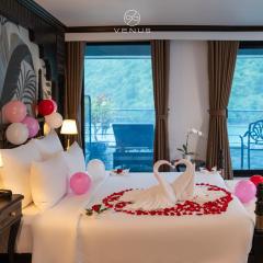 Era Cruise Halong Bay by Venus Group