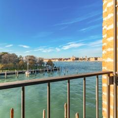 Giudecca Elegant APT with Stunning Lagoon View!