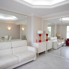 One bedroom apartment with beautiful sea view