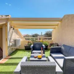 T3 duplex 18m2 terrace with sea view close to the beach