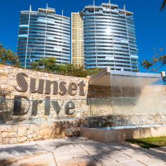 Sunset Drive 9 - 105 Premium